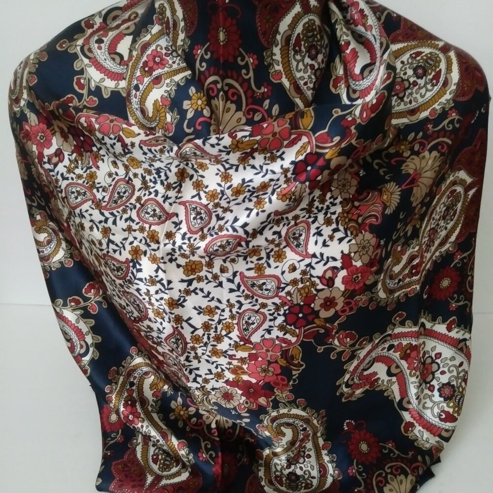 Elegant Paisley Navy Blue Silk Scarf - Picture 8 of 11